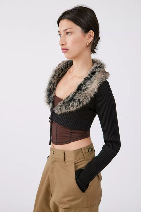 Faux fur collar