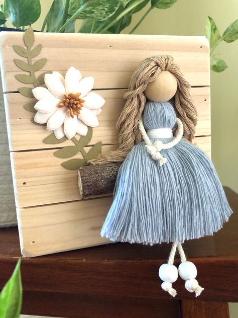 Diy Yarn Dolls, Dolls Handmade Diy, Yarn Dolls, Diy Yarn Crafts, Doll Diy Crafts, Fairy Crafts, Angel Crafts, Home Diy Ideas, Home Diy Decor