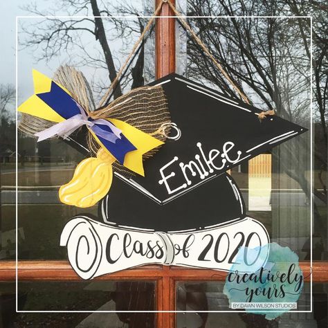 Graduation Wreath, Open House Party, Door Hanger Design, Open House Parties, Graduation Yard Signs, Fairhope Al, Hang Decor, Graduation Signs, Graduation Hat