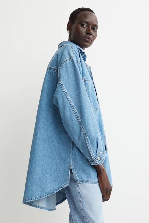 Blue Denim Shirt Outfit, Denim Shirt Outfit, Denim Culottes, Oversized Denim Shirt, Blue Denim Shirt, Custom Jeans, Denim Chic, Knit Skirt, Light Denim