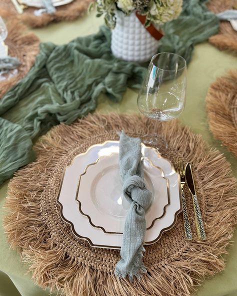 Sage green is the new black! A beautiful table setting featuring our sage green rustic napkins, sage green gauze runners & raffia placemats 💚 #customerlove Natural Placemats, Rustic Napkins, Beautiful Table Settings, Event Supplies, Gorgeous Kitchens, Rustic Wedding Decor, Nature Wedding, Linen Placemats, Placemat Sets