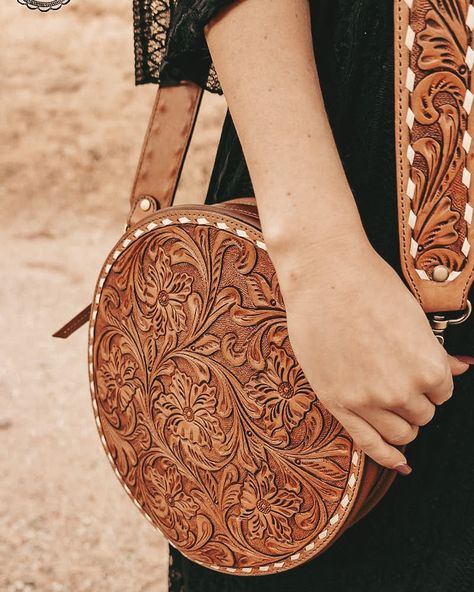 Always better with tooled leather. 🤤🤎 The Laredo is now live! Treat yourself, you deserve it. 🫶🏼 Leather Canteen, Western Chic Fashion, Turquoise Purse, Classy Cowgirl, Western Tack, Tooled Leather Purse, Western Purses, Buckles Fashion, Ethical Shopping