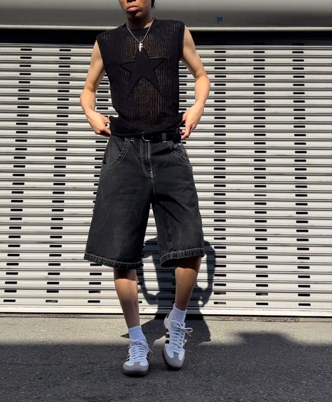 Male Grunge Outfits Summer, Alt Mens Fashion Summer, Black Wife Beater Outfit Men, Aesthetic Outfits Drawing, Vest Men Outfit, Summer Tank Top Outfits, Vintage Aesthetic Outfits, Black Summer Outfits, Outfits Drawing