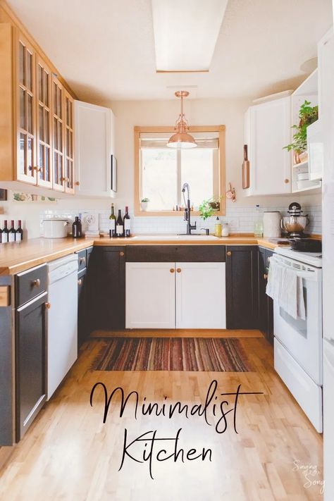 How To Make a Minimalist Kitchen, Minimalist Kitchen Tips · Small House Big Kitchen, Small Kitchen Big Family, Modern Minimalist Kitchen Small Spaces, Small Minimalist Kitchen, Small Gallery Kitchen, Eclectic Minimalist Decor, Kitchen Hack Decor, Minimalist Tips, Realistic House