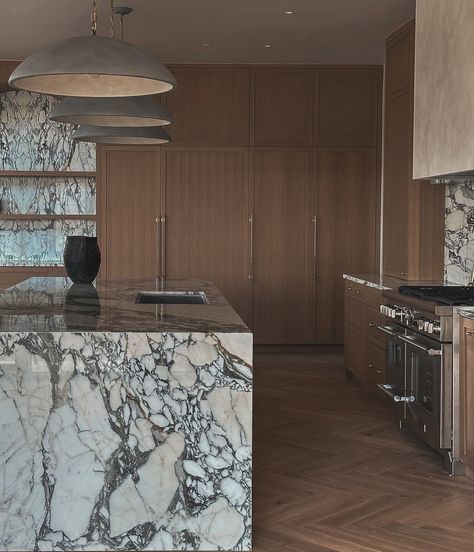 DECOR NO5 LIMITED | There is something about this kitchen.. I am always looking for inspiration and ideas for my projects. This one has just inspired… | Instagram Kitchen Island Waterfall, Michelle Gerson Interiors, Zen Lighting, Island Waterfall, Waterfall Island Kitchen, Toronto Interior Design, Overall Design, Interior Rendering, Gerson