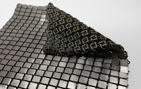 NASA step into the future of textiles with 4D-printed ‘space fabric’—a ‘chain mail’ material used to protect astronauts and spacecraft during missions. 3d Printed Fabric, Space Armor, 3d Printing Fashion, 3d Printing Materials, Space Fabric, 3d Printer Designs, 3d Printing Diy, Metal Fabric, 3d Printing Projects