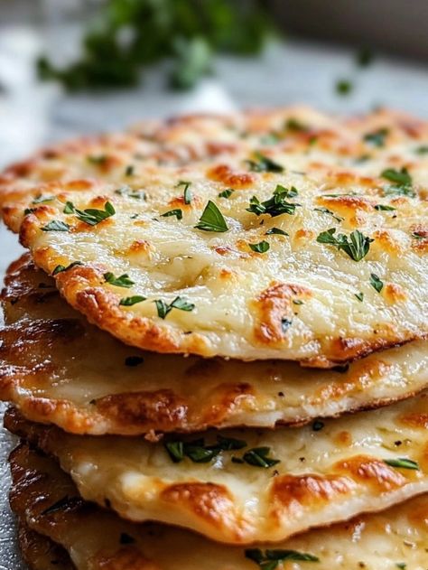 Keto Low Carb Flatbread Flathead Dough Keto, Low Carb Pita Bread Recipe, Keto Flatbread Recipes, Low Carb Naan Bread, Keto Foccacia Bread, Keto Flat Bread, Keto Roti, Low Carb Garlic Bread, Low Carb Pita Bread