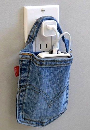 Ready to recycle jeans? Donating them is always an option, but we've come up with five creative reuses you may want to try instead. Jins Biru, Återvinna Jeans, Projek Diy, Artisanats Denim, Tas Denim, Jean Diy, Kraftangan Prasekolah, Recyceltes Denim, Corak Menjahit