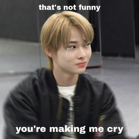 Kpop Mood Face, Enhypen Funny Face, Enhypen Reaction Pics, Enhypen Funny Pics, Enhypen Memeable Face, Funny Enhypen, Enha Memes, Enhypen Funny, Looking For A Girlfriend