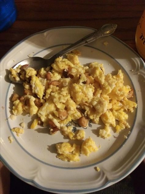 Scrambled Eggs with Wild Puffball Mushrooms Puffball Mushroom, Best Scrambled Eggs, Hp Sauce, Fluffy Scrambled Eggs, Chicken Tagine, Scrambled Eggs Recipe, Home Canning Recipes, Scrambled Egg, Food Wishes