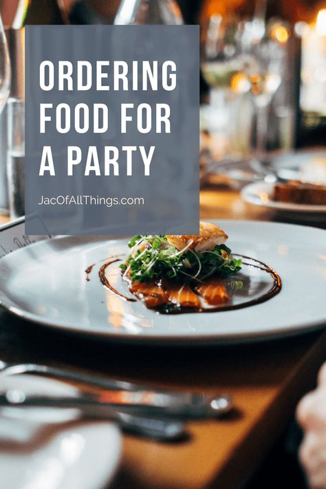 Learn how much food to order for a party with these easy tips and calculations. Order (or make) the perfect amount of food and drinks during your next gathering! Make entertaining easy! #partytip #partytips #entertaining Drink For A Crowd, Food To Order, Planning A Party, Life Cheats, Diy Household Tips, Easy To Cook Meals, Food And Restaurant, Toddler Birthday Party, Mom Life Hacks