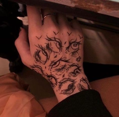 Dark Tattoo Ideas, Gotik Tattoo, Arm Drawing, Pen Tattoo, Sharpie Tattoos, Hand Doodles, Doodle Tattoo, Tattoo Style Drawings, Dark Tattoo