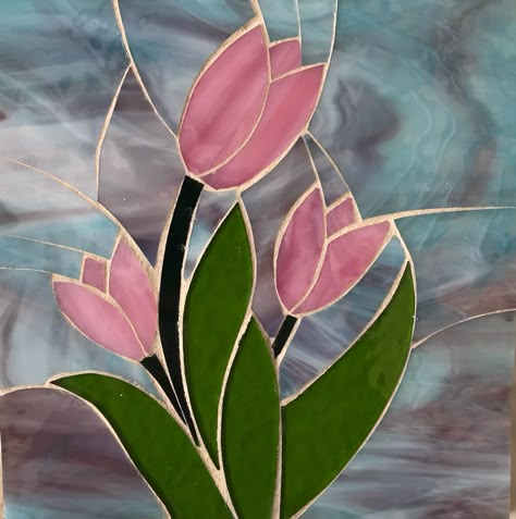 Tulips Glass Painting, Stainless Glass Window Art, Flower Glass Mosaic, Mosiac Art Paintings, Stained Glass Tulips Patterns, Stained Glass Patterns Flowers, Stained Glass Art Easy, Stain Glass Ideas, Mosaic Ideas Beginner