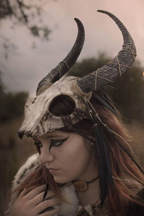 Shaman Headdress, Viking Shaman, Skull Headdress, Shaman Mask, Black Horns, Costume Viking, Viking Costume, Aleister Crowley, Mask Black