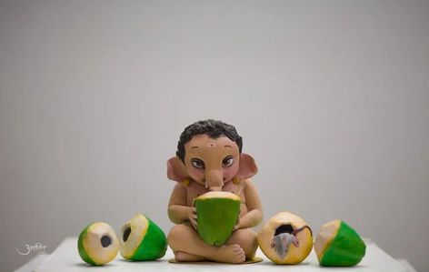 Small Ganpati Murti, Baby Ganesha Murti, Baby Ganpati, Nature Indian, Infinity Photography, Little Kanha Ji Images, Ganesha Sketch, Ganesha Artwork, Ganpati Songs