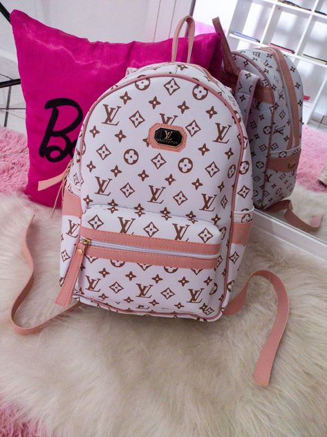 Mochila Louis Vuitton, Collage Bag, Classy Bags, Shoulder Bag School, Mochila Nike, Sac Louis Vuitton, Cute Mini Backpacks, Stylish Luggage, Stylish School Bags