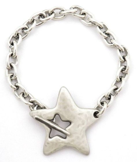 Silver Star Bracelet, Toggle Clasp Bracelet, Popular Necklaces, Grunge Jewelry, Star Necklace Silver, Indie Jewelry, Hartford Ct, Dope Jewelry, Toggle Bracelet