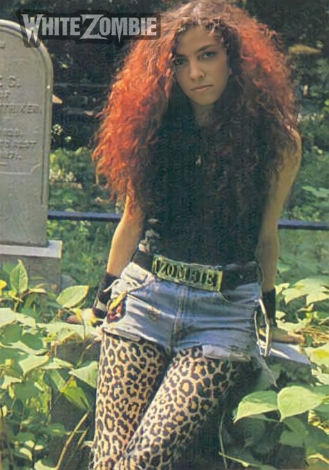 Sean Yseult Sean Yseult, Heavy Metal Fashion, White Zombie, Music Culture, Zombie Girl, 80s And 90s Fashion, Female Guitarist, Rob Zombie, Rock N Roll Music