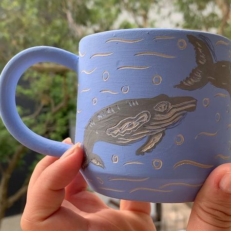 Whale Mug Pottery, Whales Aesthetic, Whale Mug, Regalos Diy, Work Aesthetic, Diy Pottery Painting, Pottery Inspo, Pottery Painting Designs, Buy List