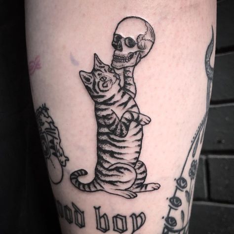 Hamlet Tattoo, Tattoo Work, The Guest, Cat Tattoo, Blackjack, Deathly Hallows Tattoo, Tattoo On, Black Tattoos, Tattoos And Piercings