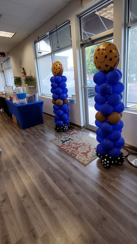 Cookie Monster Balloon Column, Cookie Monster Balloon Decorations, Cookie Monster Birthday Decorations, Cookie Monster Theme Baby Shower Ideas, Cookie Monster Party Food, Cookie Monster Balloon Arch, Cookie Monster Birthday Party Ideas, Cookie Monster 1st Birthday Decorations, Cookie Monster Baby Shower Theme