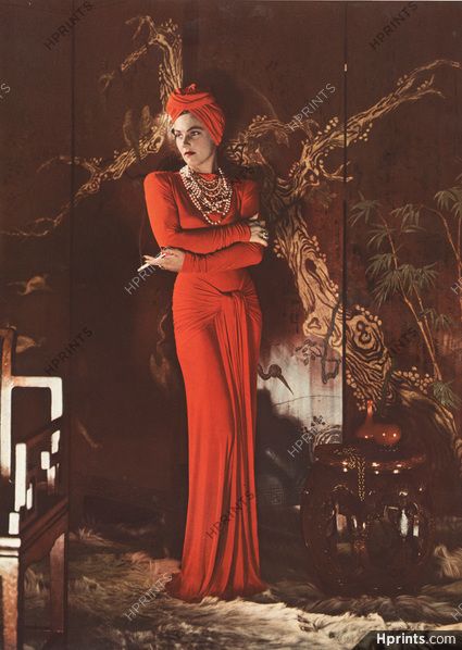 Hattie Carnegie 1940 Red Evening Gown, turban — Advertisements Diana Vreeland Style, Powerful Goddess, Red Evening Gown, Patti Hansen, Red Evening Gowns, Fashion 1940s, Fashion Pic, Fashion Drawings, Lauren Hutton