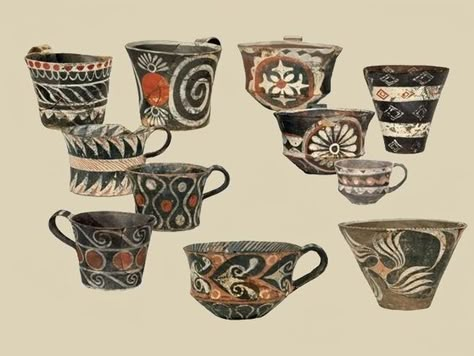 Bronze Age Civilization, Minoan Art, Ancient Greek Pottery, Greek Pottery, Greek Vases, Pottery Form, Traditional Pottery, Ancient Pottery, Ceramics Pottery Art