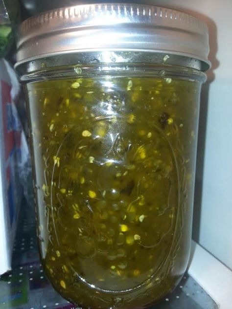 Green Tomato And Jalapeno Jelly Recipe Apple Recipes For Canning, Green Pepper Jelly, Jalapeno Jelly Recipes, Tomato Jelly, Hot Pepper Relish, Pepper Jelly Recipes, Jalapeno Jam, Jalapeno Jelly, Green Tomato Recipes