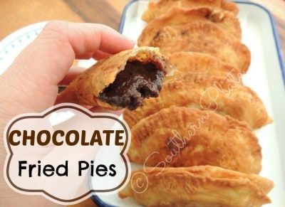 Chocolate Fried Pies, Hand Pie Recipes, Breakfast Yummy, Southern Plate, Fried Pies, Hand Pie, Pie Day, Favorite Pie, Chocolate Pies