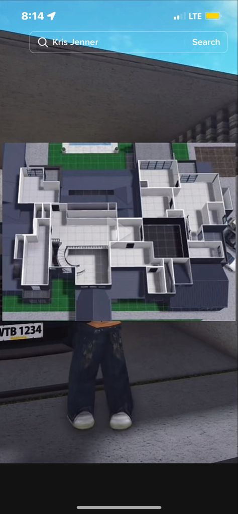 Kris Jenner House Floor Plan, Khloe Kardashian House Floor Plan, Kim Kardashian House Bloxburg Layout, Bloxburg Apartment Layout, Kim Kardashian House, Bloxburg Apartment, Blocksburg House, Kardashian Cars, Kris Jenner House