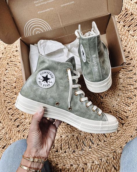 Converse 2020, Aesthetic Converse, Nike Tennis, Fresh Shoes, Hype Shoes, Shoe Inspo, Aesthetic Shoes, Swag Shoes, Converse Sneakers