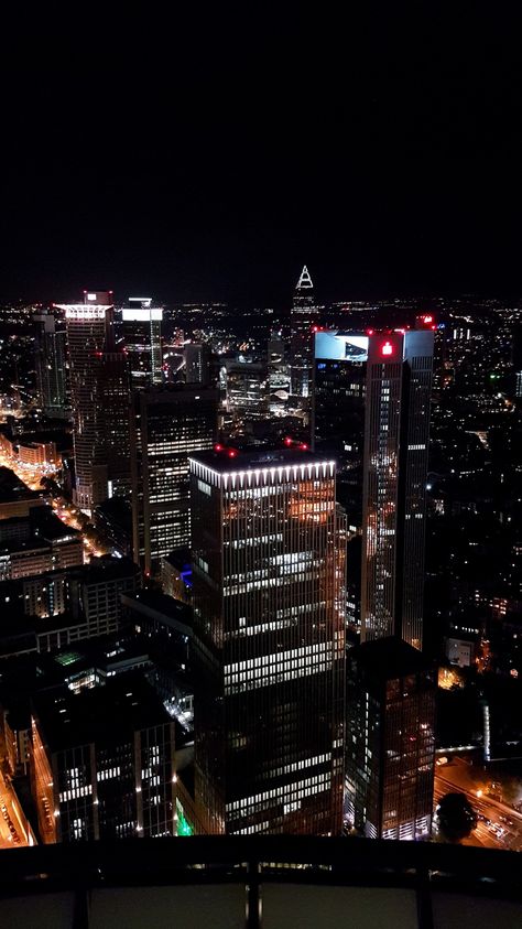 Frankfurt by night Frankfurt Aesthetic, Fake Love Images, Frankfurt Night, Kitty Art, Frankfurt Germany, Hello Kitty Art, Brutalist Architecture, Dream Lifestyle, Dark Photography