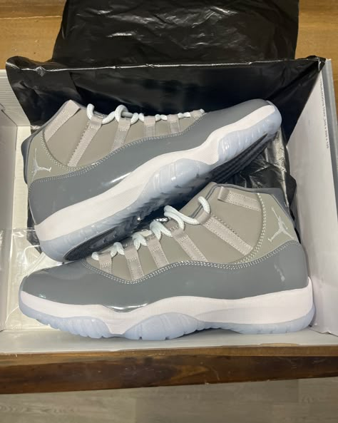 Jordan 11 Cool Grey #lkss #lksskick #fashion #sneakers #sneakerhead #shoes #shoeschallenge #fyp #shoesaddict #shoestagram #shoesoftheday #instashoes #sneakernews #igsneakercommunity #sneakersaddict #sneakeraddict Jordan 11 Cool Grey Outfit, Jordan 11 Grey, Sneakerhead Shoes, Jordan 11 Cool Grey, Grey Jordans, Outfit Inspo Casual, Fashionista Style, Grey Outfit, Jordan 11