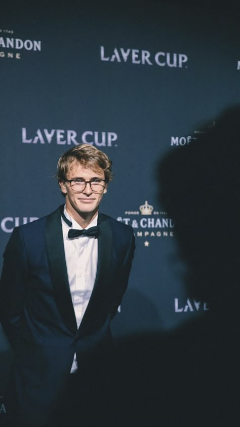 Alex Zverev, Sascha Zverev, Tennis Lifestyle, Atp Tennis, Tennis Aesthetic, German Men, Evening Gala, Alexander Zverev, Tennis Champion