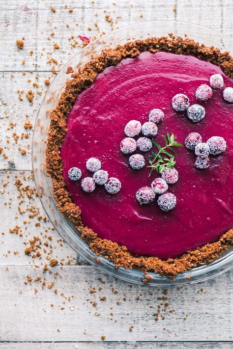 A gorgeous Cranberry Gingersnap Pie for the holiday season ~ theviewfromgreatisland.com Gingersnap Pie, Cranberry Pie Recipes, Thanksgiving Pie Recipes, Cranberry Pie, Gingersnap Crust, Sugared Cranberries, Thanksgiving Pies, Sweet Pie, Holiday Desserts