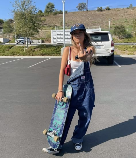 Sophia Birlem, Diy Vetement, Summer Fits, Swaggy Outfits, Tomboy Fashion, Fashion Photoshoot, Retro Outfits, Hippie Style, Fashion Killa