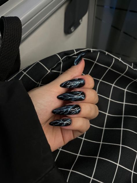 Black Nails With Lightning Bolt, Lightening Nail Art, Nails With Lightning Bolt, Lightning Nail Art, Lighting Nails, Thunder Nails, Bolt Nails, Lightning Bolt Nails, Lightning Nails