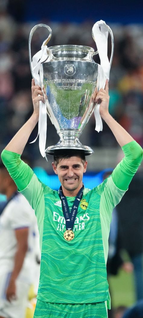 Thibaut Courtois Real Madrid Courtois Real Madrid, Real Madrid Goalkeeper, Liverpool Real Madrid, Thibaut Wallpaper, Thibaut Courtois, Real Madrid Wallpapers, Soccer Inspiration, Madrid Wallpaper, Real Madrid Players