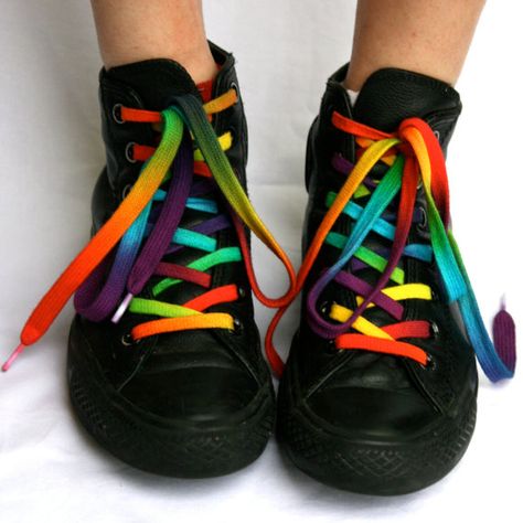 rainbow shoe laces Rainbow Shoe, Custom Leather Belts, Rainbow Laces, Gradient Print, Rainbow Shoes, Hipster Girls, Rainbow Fashion, Old Shoes, Your Shoes