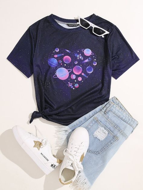 Cute Moon Outfits, Galaxy Inspired Outfits, Space Inspired Outfits, Galaxy Tshirt, Space Clothes, Galaxy Outfit, Space Outfit, Creative T Shirt Design, Shirt Design Inspiration