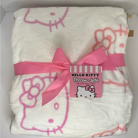 Hello Kitty Plush Multi Colored Throw, 60in X 70in. Nwt Hello Kitty Stuff For Sale, Blanket Hello Kitty, Aesthetic Bedroom Ideas Pink, Hello Kitty Blankets, Sanrio Blankets, Hello Kitty Things, Hello Kitty Merch, Hello Kitty Nursery, Hello Kitty Bedding