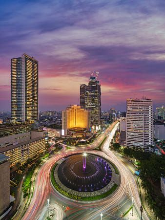 Most Popular Photos / 500px Jakarta City, Moments In Time, Sea Wallpaper, Exotic Places, City That Never Sleeps, City Photography, National Monuments, Capital City, Travel Aesthetic