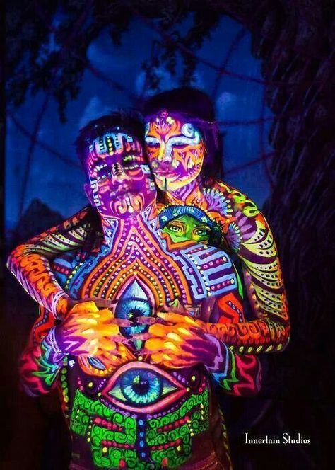 Body art Colorful Body Painting, Uv Body Art, Neon Body Paintings Tiktok, Neon Body Painting Acrylic, Neon Party Paint Body Art, Uv Photography Portraits Body Art, Body Paintings, Pop Art Pictures, Art Photoshoot