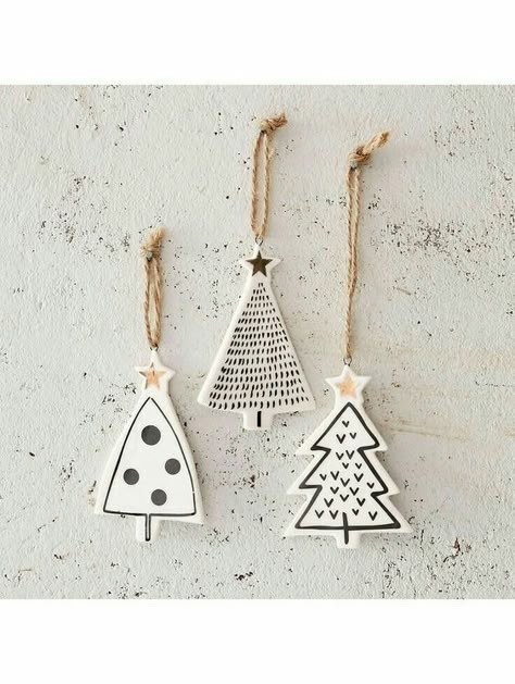 15 DIY Christmas Decorations & Treats | ClearBags Joululahjat Diy, Trees Clipart, Clay Christmas Decorations, Diy Star, Christmas Tree Charm, Tanah Liat, Clay Ornaments, Wooden Christmas Trees, Salt Dough