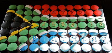 South African flag cupcakes South African Heritage Day Decor Ideas, South Africa Party Decorations, South African Decor Party, South African Party Theme, African Cupcakes, Flag Cupcake Cake, Cake For 18th Birthday, South Africa Party, Africa Theme Party