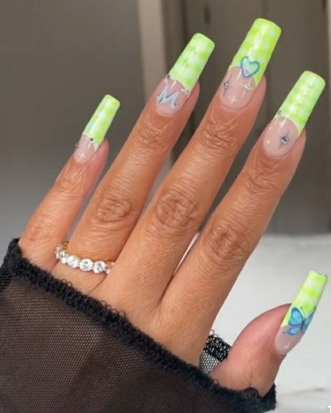 Euphoria 2x04 Maddy's nails!! Maddy Euphoria Birthday, Maddie Euphoria Nails, Birthday Nails Gel, Maddy Euphoria Nails, Maddy Perez Nails, Maddie Nails, Maddy Nails, Euphoria Birthday, Maddy Euphoria