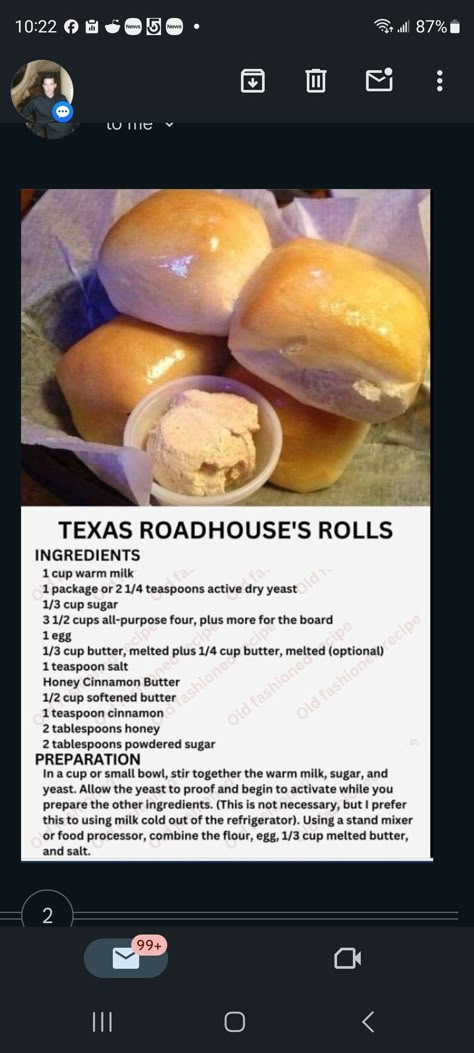 Roadhouse Rolls, Texas Roadhouse Rolls, Bread Recipes Easy, Homemade Cookbook, Homemade Bread Recipes Easy, Homemade Bread Recipes, Dinner Rolls Recipe, Yeast Rolls, Biscuits Recipe