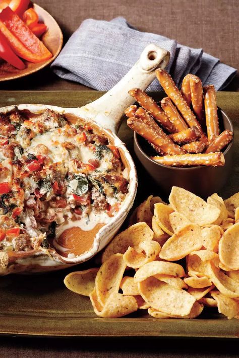 Creamy Crab Dip, Dips And Spreads, Baked Dips, Sausage Parmesan, Buffalo Chicken Dip Easy, Baked Goat Cheese, Spinach Dip Recipe, Creamy Crab, Easy Dips