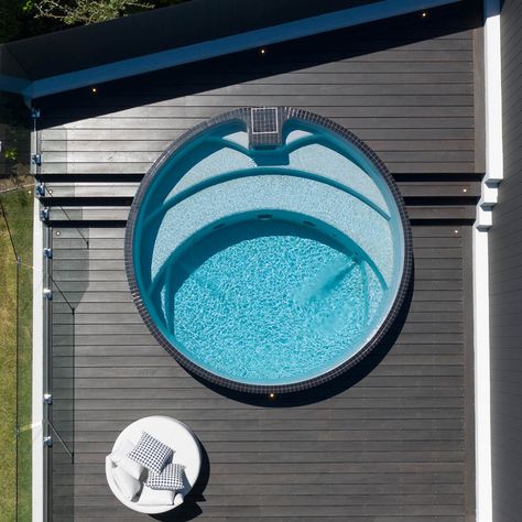 Arena 3.5m Concrete Plunge Pool - Plungie Round Concrete Pool, Round Plunge Pool, Concrete Plunge Pool, Circle Pool, Pool Plumbing, Concrete Swimming Pool, Pool Cost, Cheap Pool, Poolside Decor