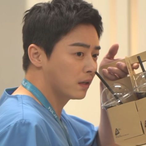 Hospital Playlist Funny, Hospital Playlist Aesthetic, Jo Jung Suk, Hospital Playlist, Medical Drama, Art Collage Wall, Kpop Memes, Live Action, Kdrama